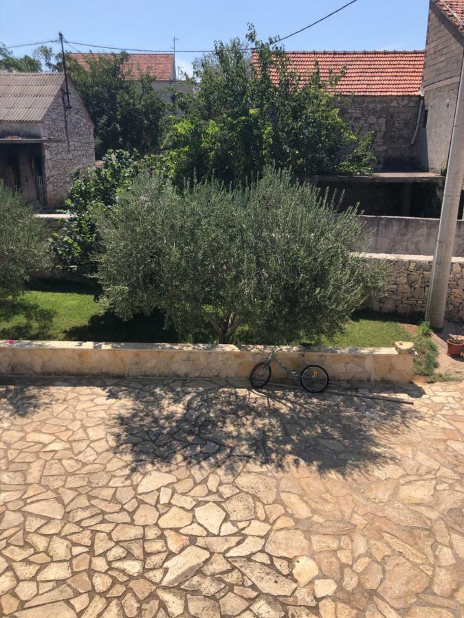 שיבניק Apartman Slavice מראה חיצוני תמונה