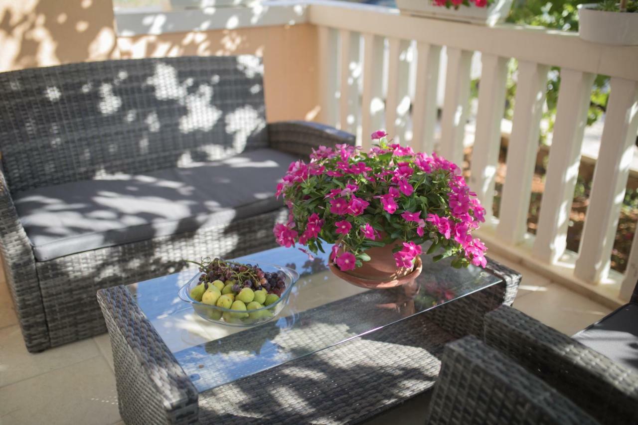שיבניק Apartman Slavice מראה חיצוני תמונה