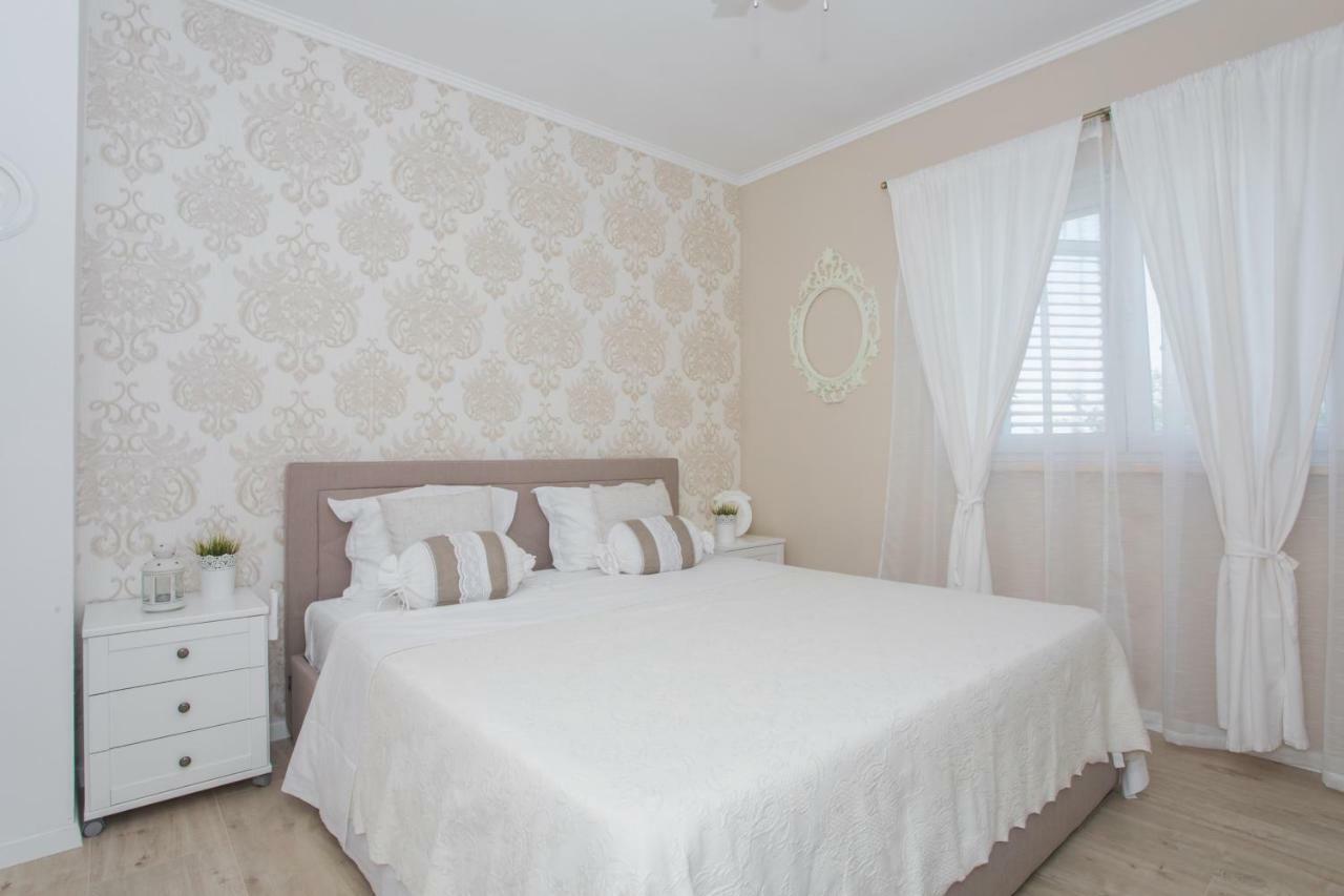 שיבניק Apartman Slavice מראה חיצוני תמונה